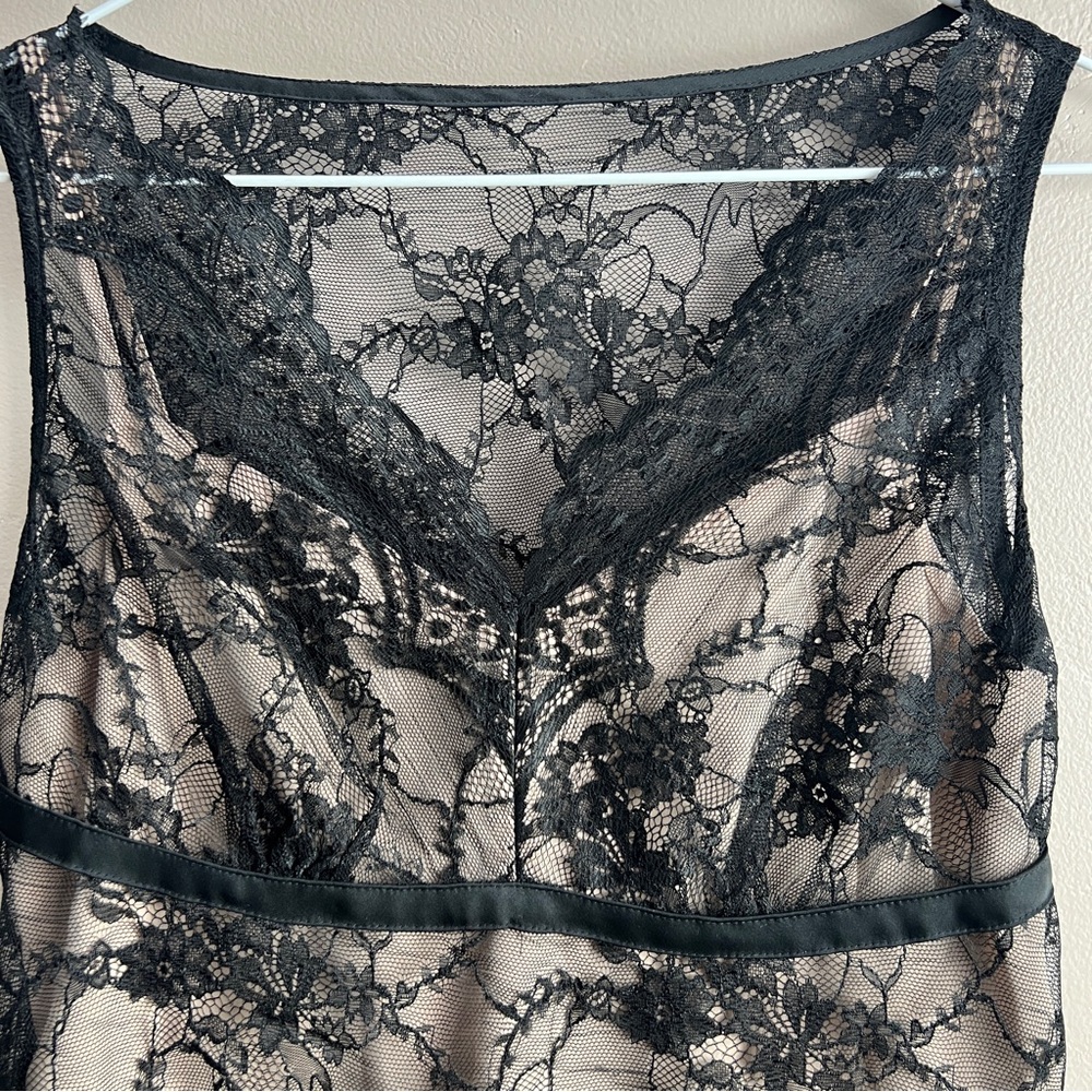 Loft Layered Elegant Black Lace Sleeveless Top - Picture 3 of 6